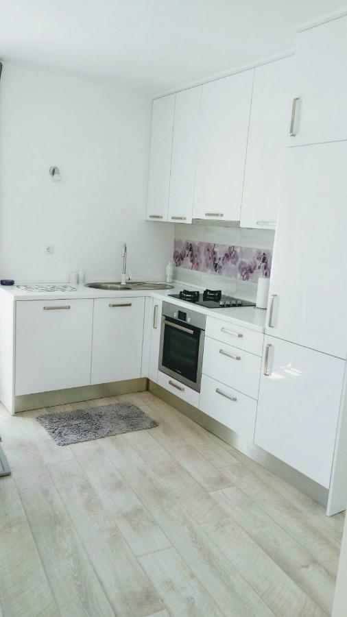 Apartment Davorka Макарска Экстерьер фото